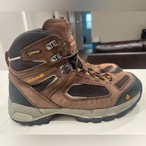 Vasque Gortex Mid Hiking Boots
